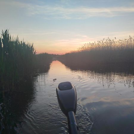 Pfahlbau Sunset I Toplage Elektroboot Inklusive Руст Екстер'єр фото